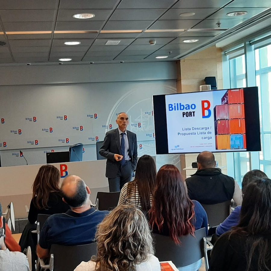 snapshot of a moment of presentation snapshot of a moment of presentation